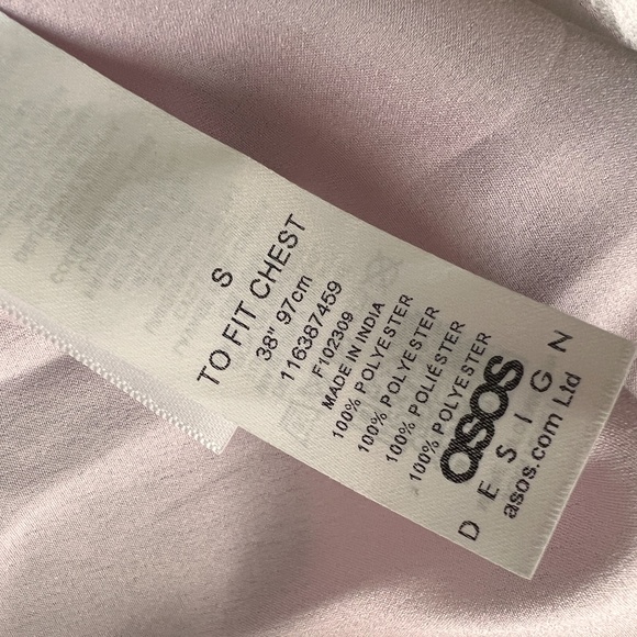 Asos. Relaxed Satin Resort Shirt. Size Oversized Small. - Picture 8 of 13